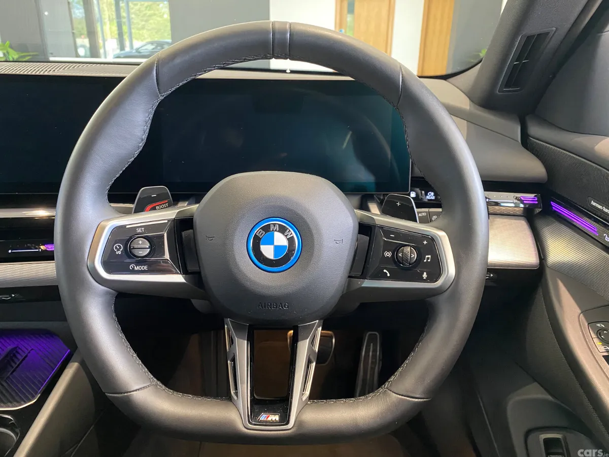 BMW 5-Series Estate, Petrol Plug-in Hybrid, 2024, Grey
