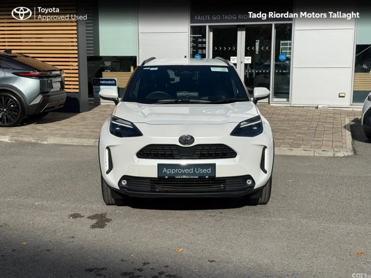 Toyota Yaris Cross Hatchback, Petrol Hybrid, 2026, White