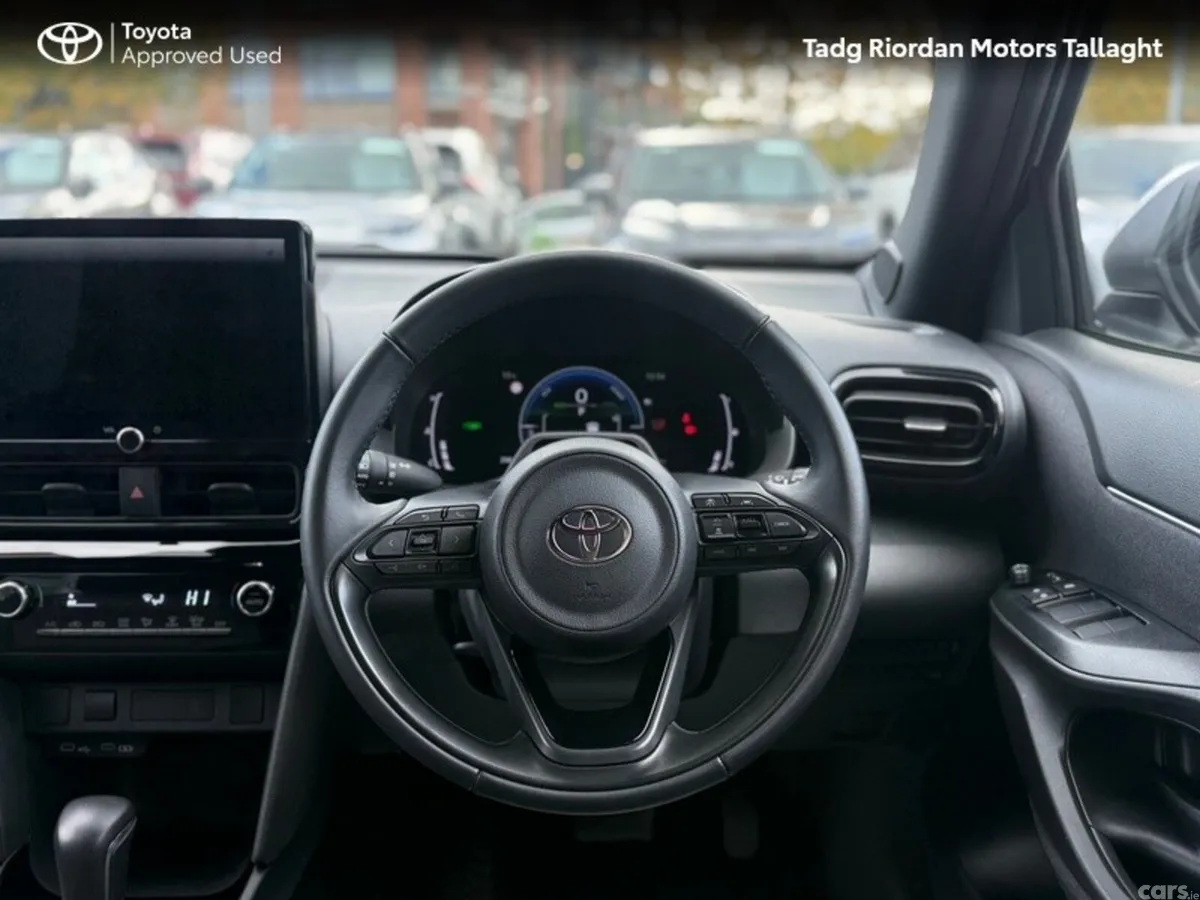 Toyota Yaris Cross Hatchback, Petrol Hybrid, 2026, White