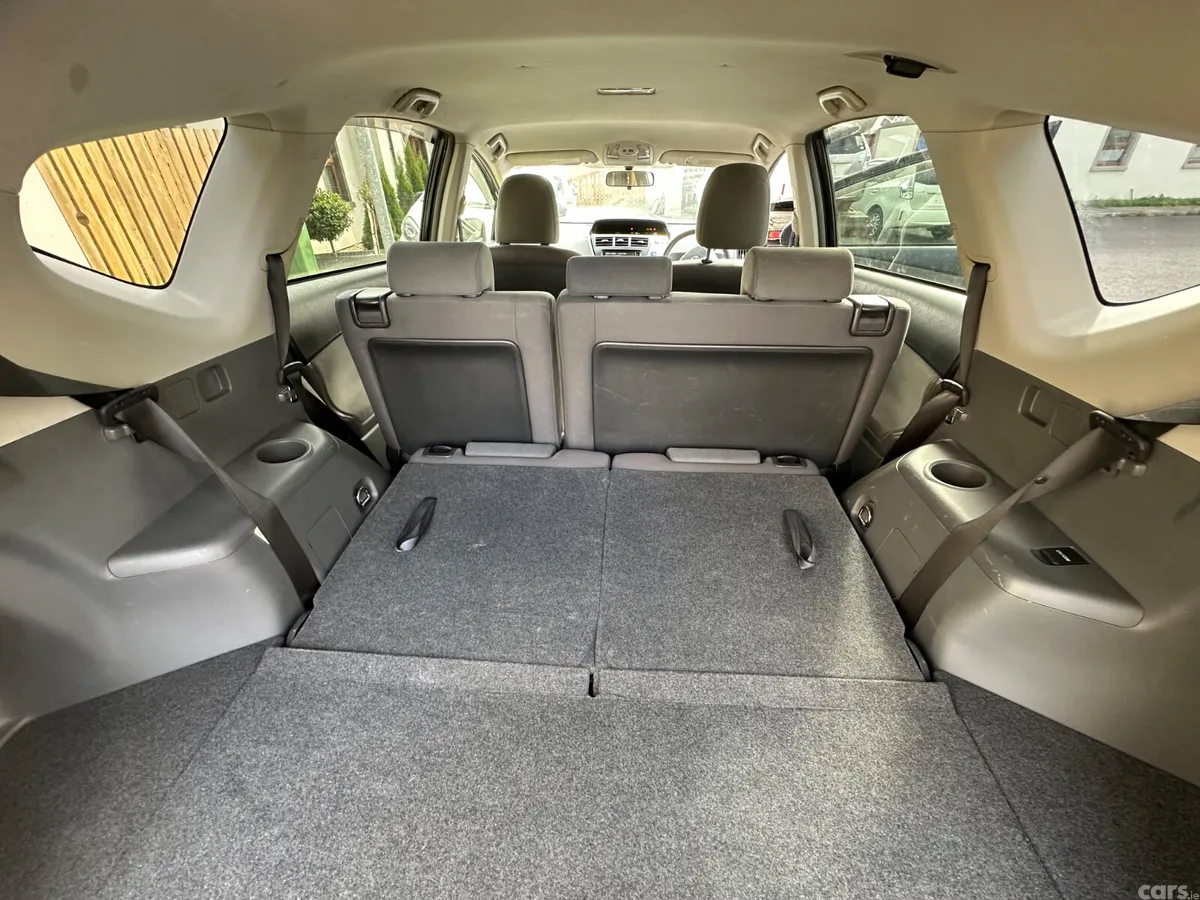 Toyota Prius MPV, Petrol Hybrid, 2014, White