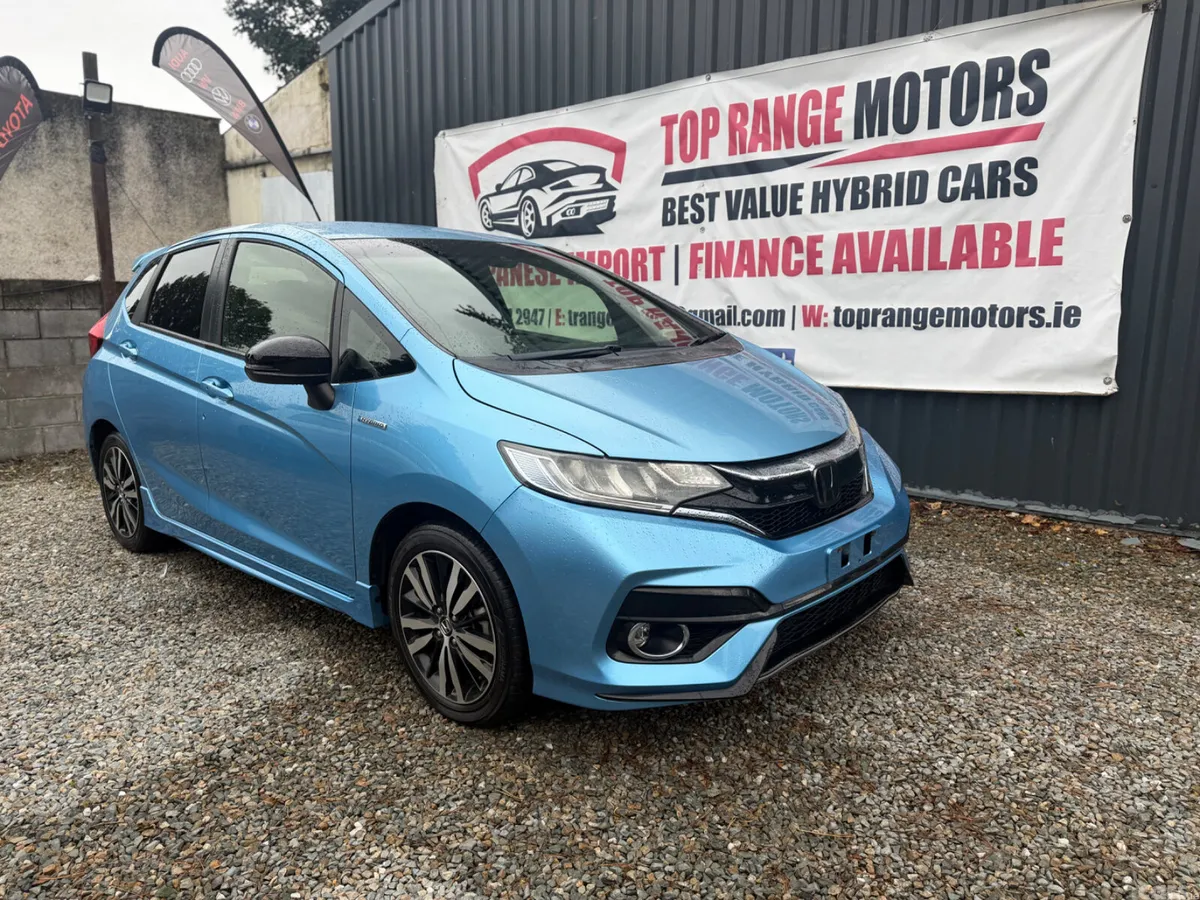 Honda Fit Hatchback, Petrol Hybrid, 2017, Blue