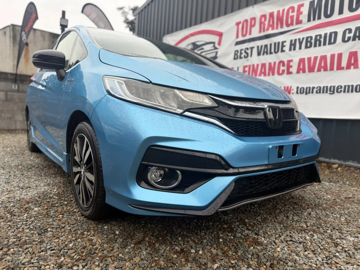 Honda Fit Hatchback, Petrol Hybrid, 2017, Blue
