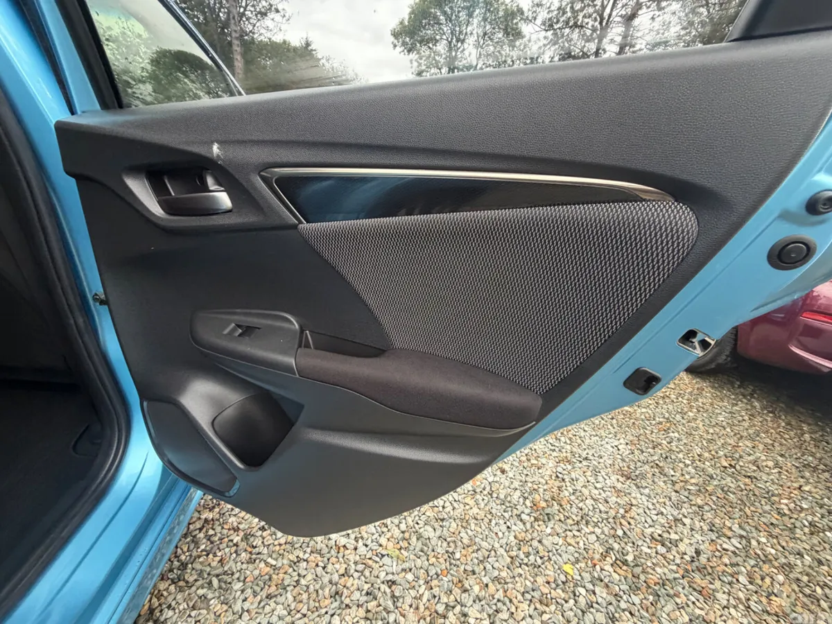 Honda Fit Hatchback, Petrol Hybrid, 2017, Blue