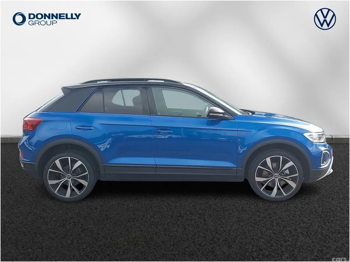 Volkswagen T-Roc Hatchback, Petrol, 2026, Blue