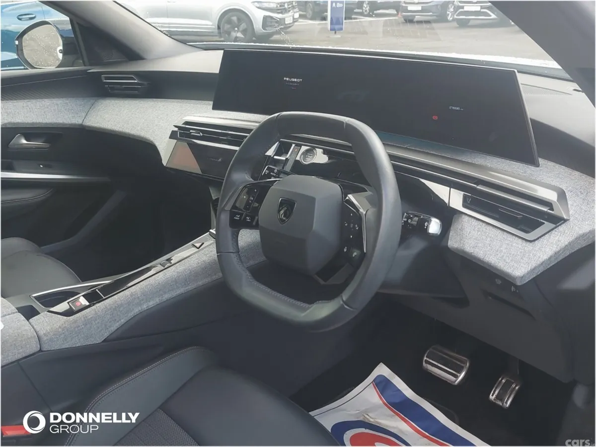 Peugeot 3008 SUV, Electric, 2025, White