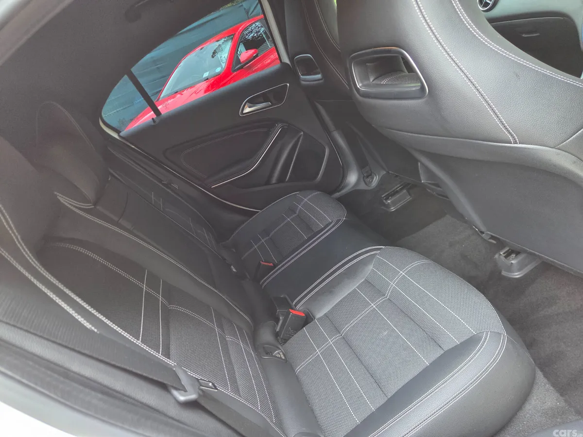 Mercedes-Benz A-Class Hatchback, Petrol, 2015, White