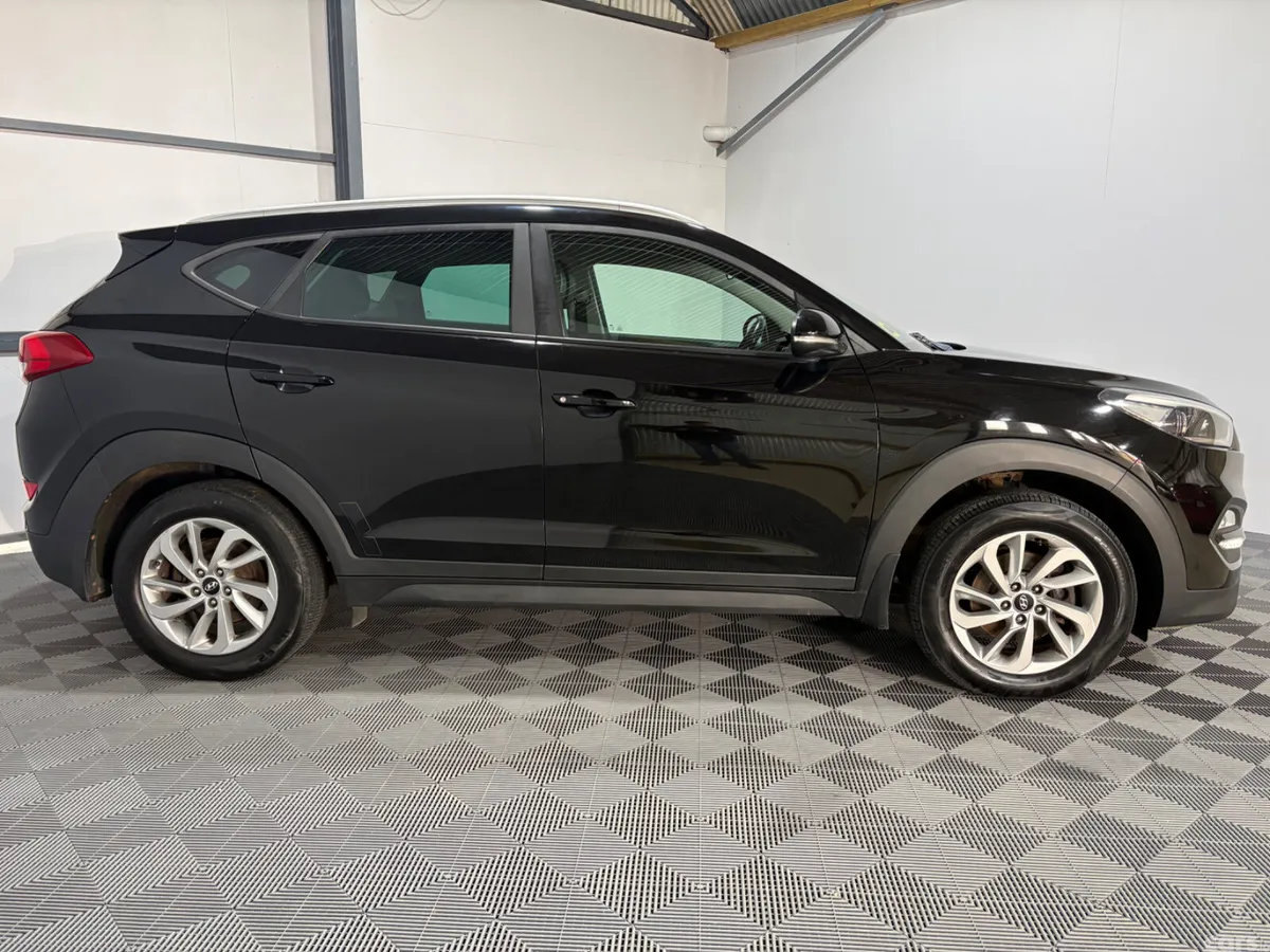 Hyundai Tucson SUV, Diesel, 2016, Black