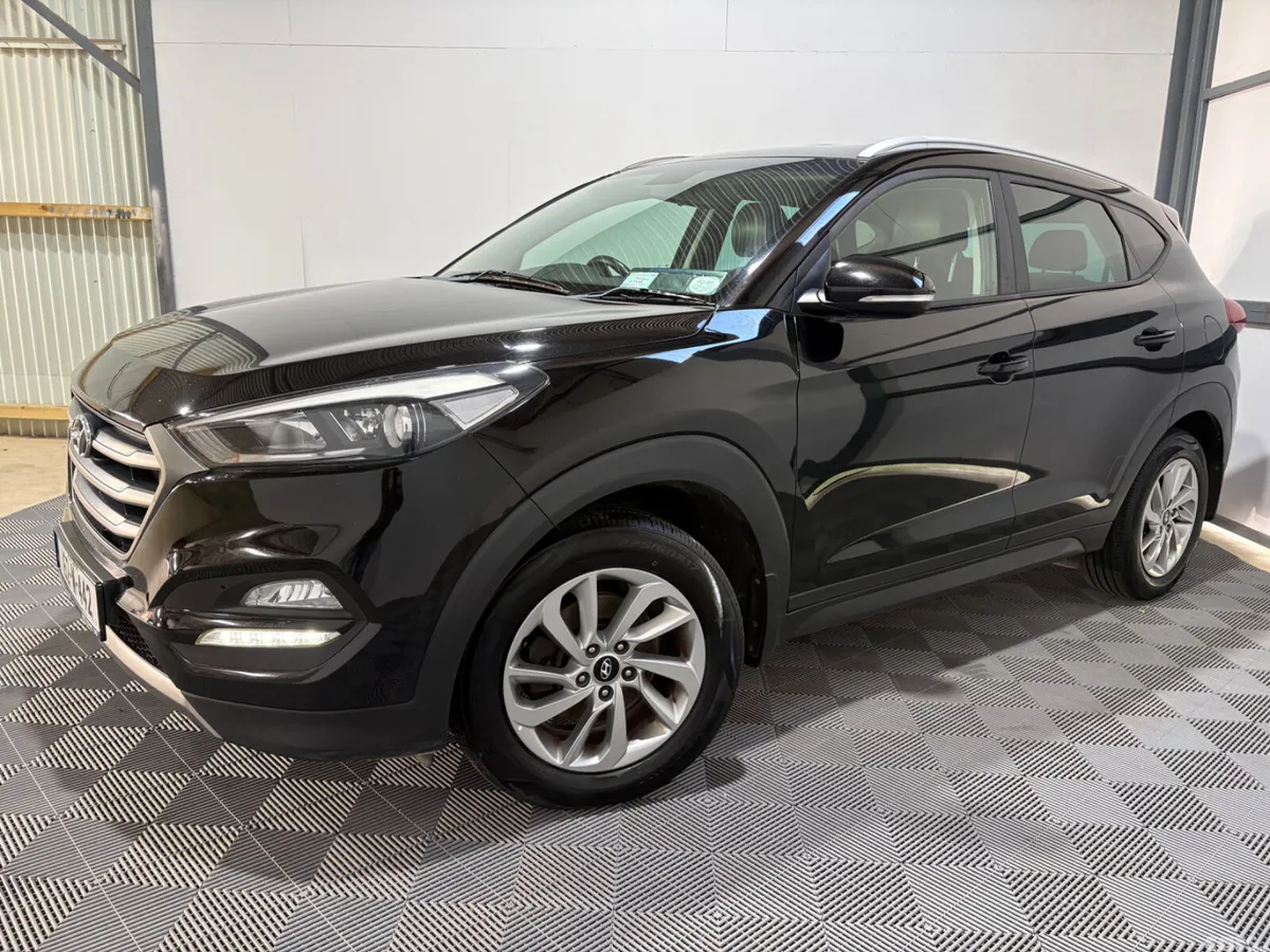 Hyundai Tucson SUV, Diesel, 2016, Black