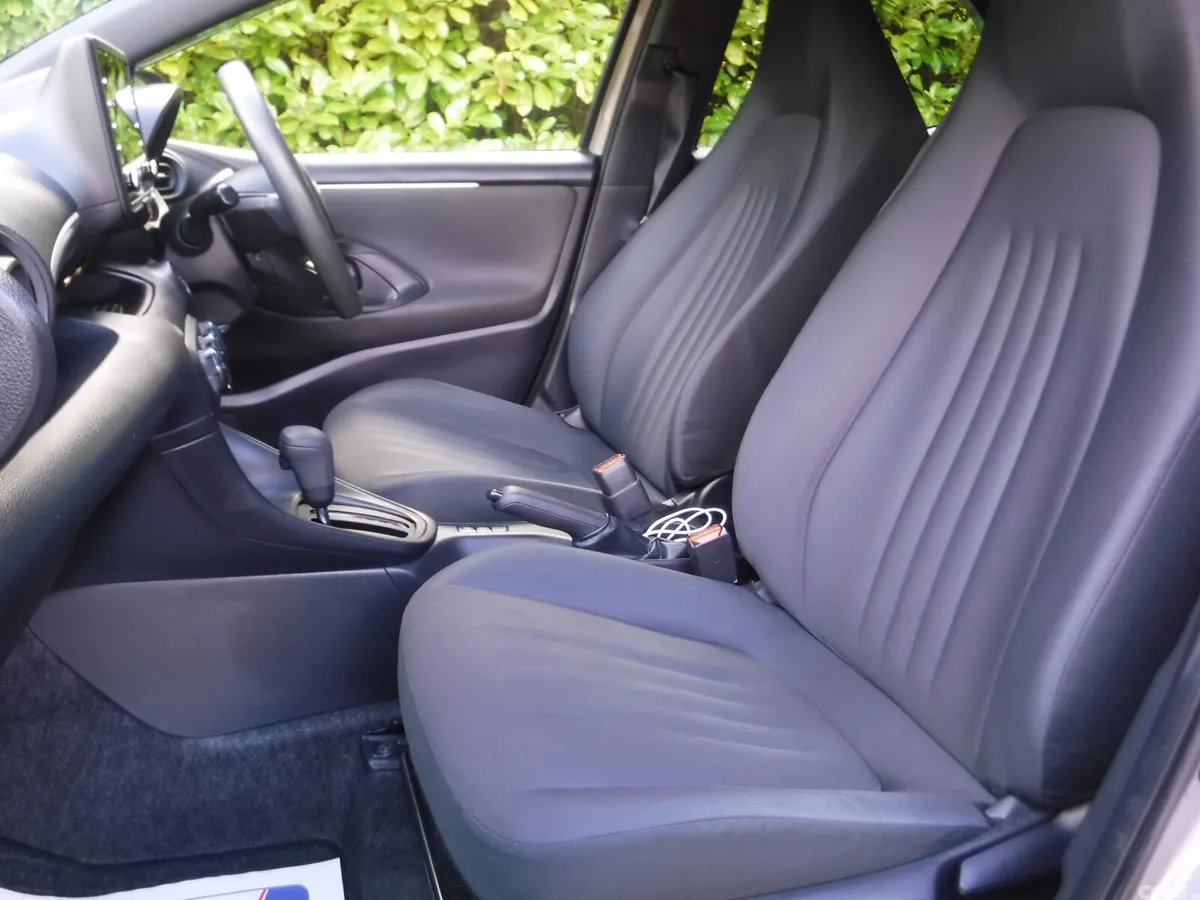 Toyota Yaris Hatchback, Petrol, 2020, Grey