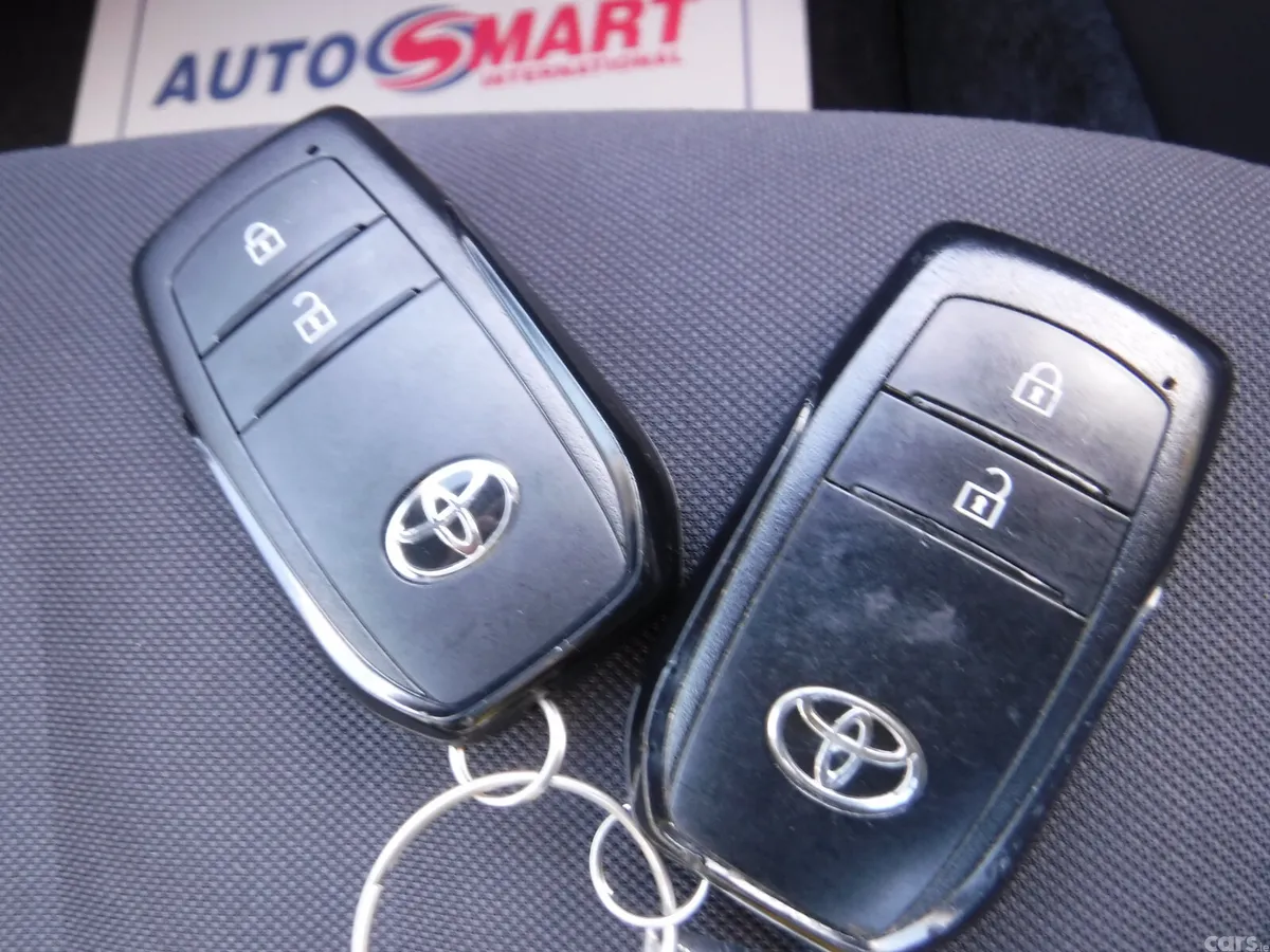 Toyota Yaris Hatchback, Petrol, 2020, Grey