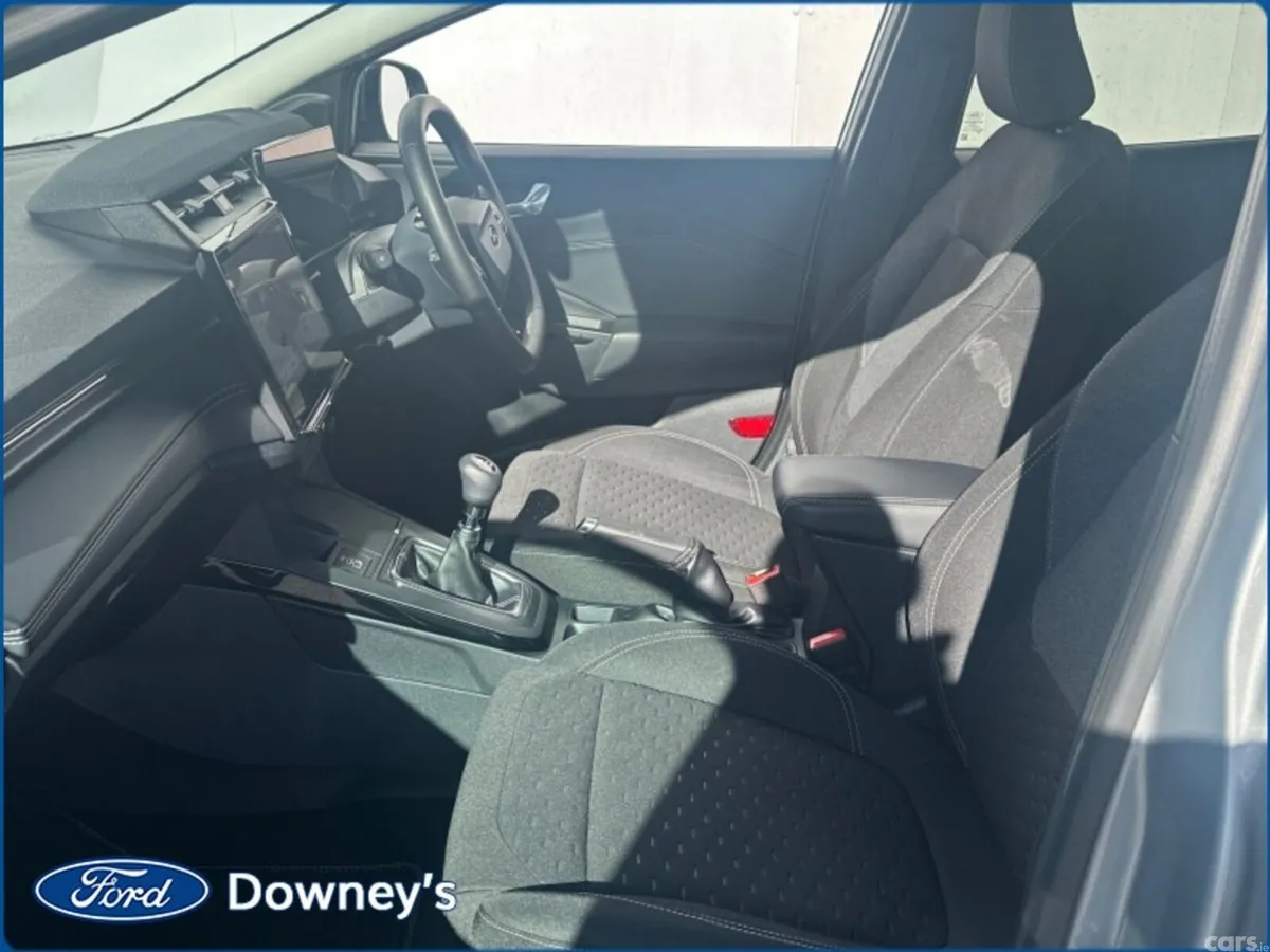 Ford Puma Hatchback, Petrol, 2024, Grey
