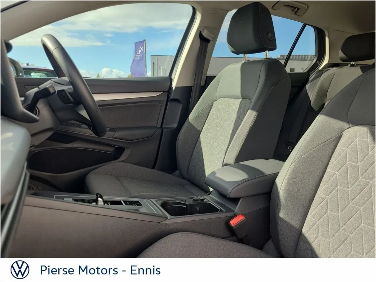 Volkswagen Golf Estate, Petrol, 2026, Grey