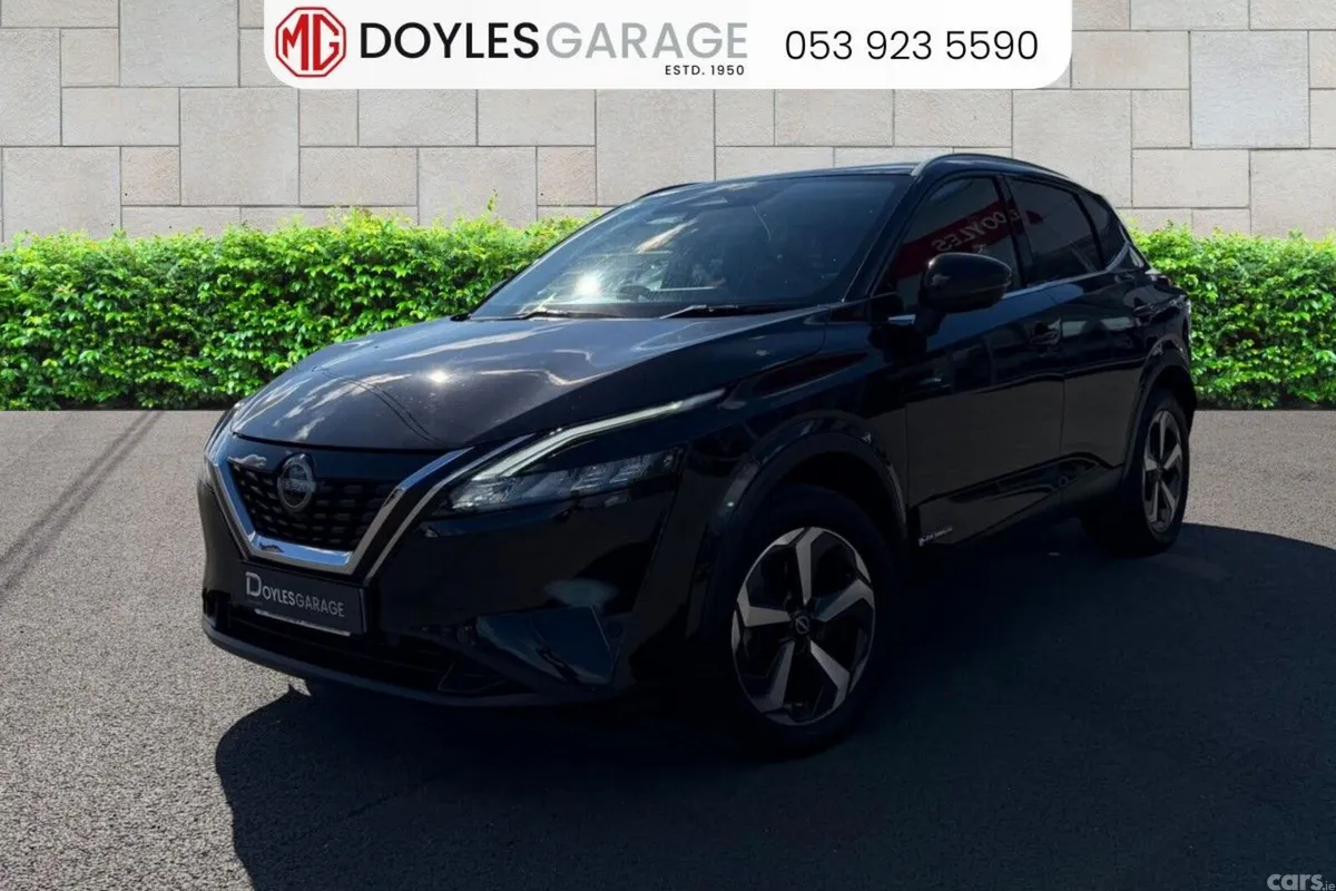 Nissan Qashqai MPV, Petrol, 2024, Black