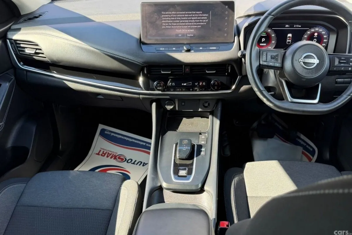 Nissan Qashqai MPV, Petrol, 2024, Black