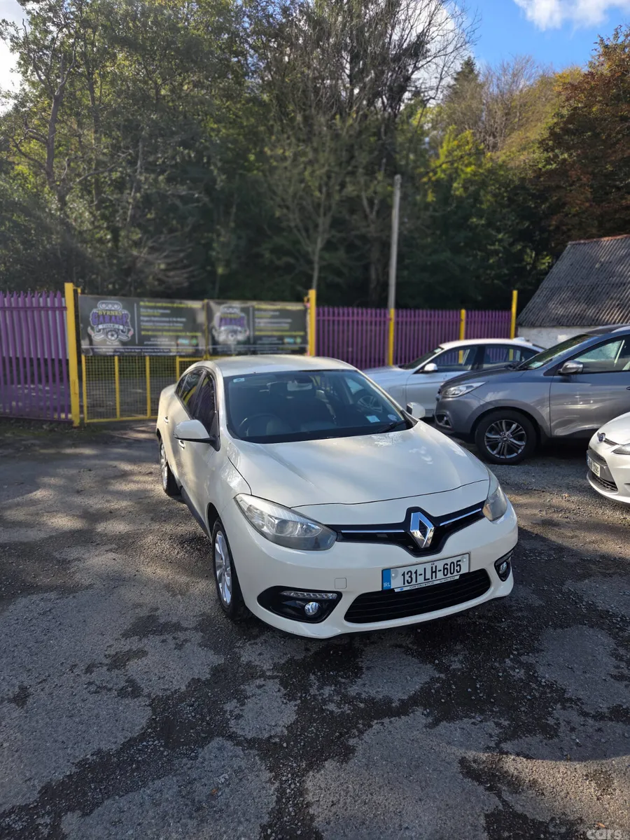 Renault Fluence Saloon, Diesel, 2013, Yellow