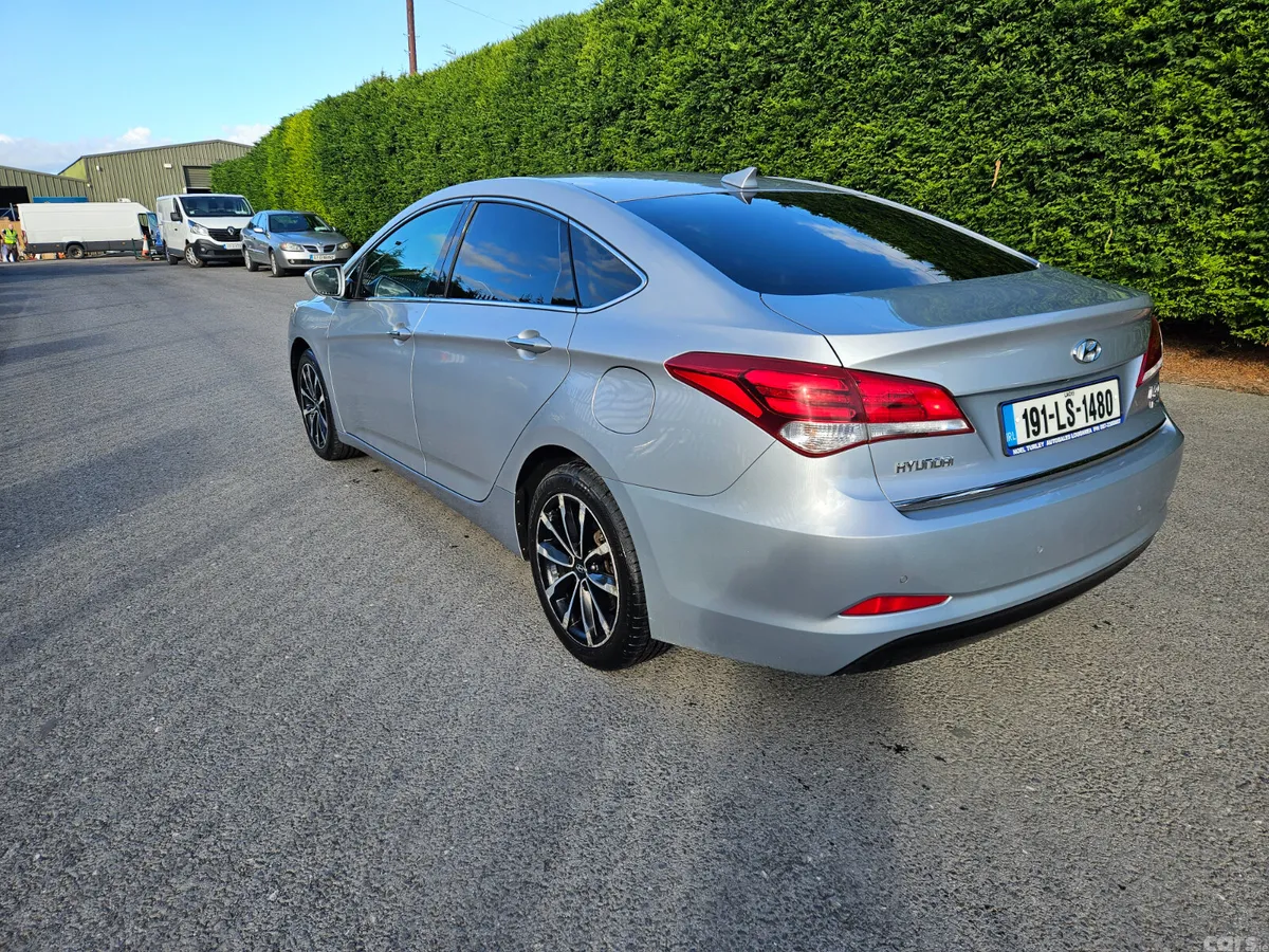 Hyundai i40 Saloon, Diesel, 2019, Silver