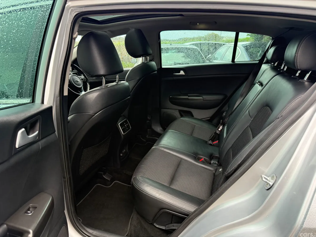 Kia Sportage SUV, Diesel, 2016, Silver
