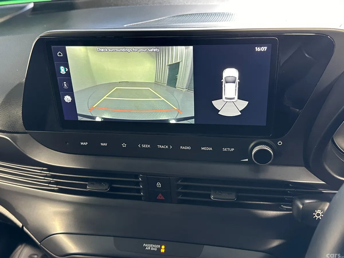 Hyundai i20 Hatchback, Petrol, 2024, Black
