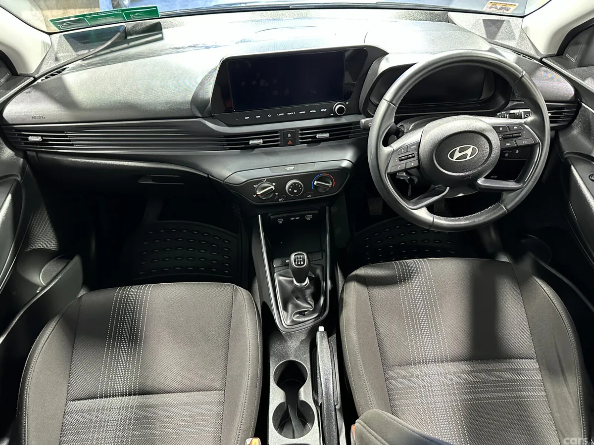 Hyundai i20 Hatchback, Petrol, 2024, Black