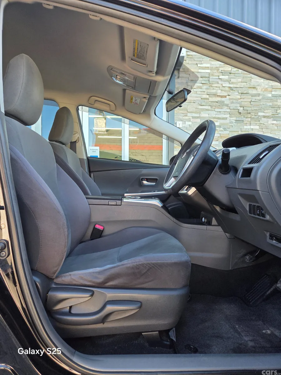 Toyota Prius MPV, Petrol Hybrid, 2014, Black