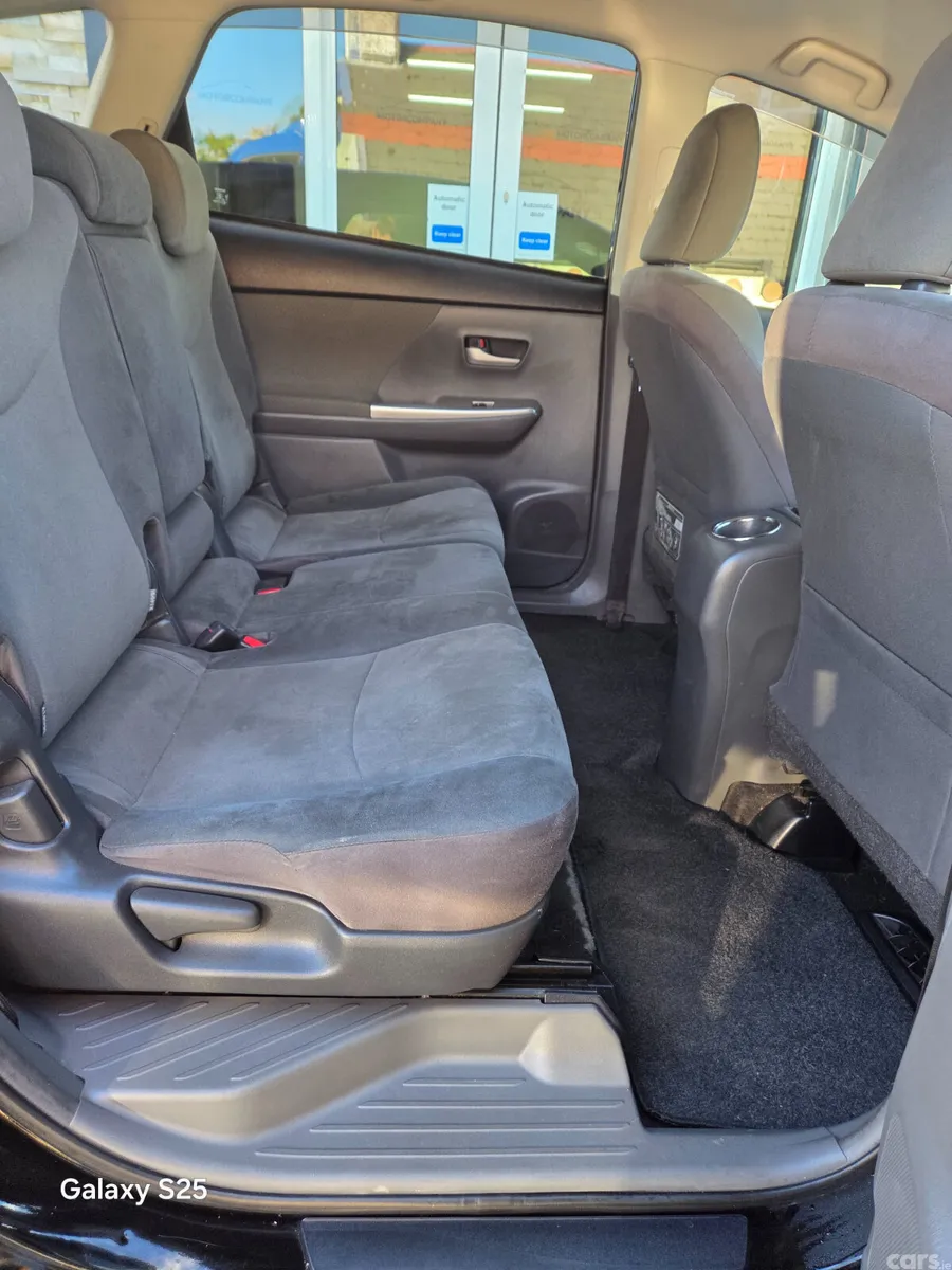 Toyota Prius MPV, Petrol Hybrid, 2014, Black