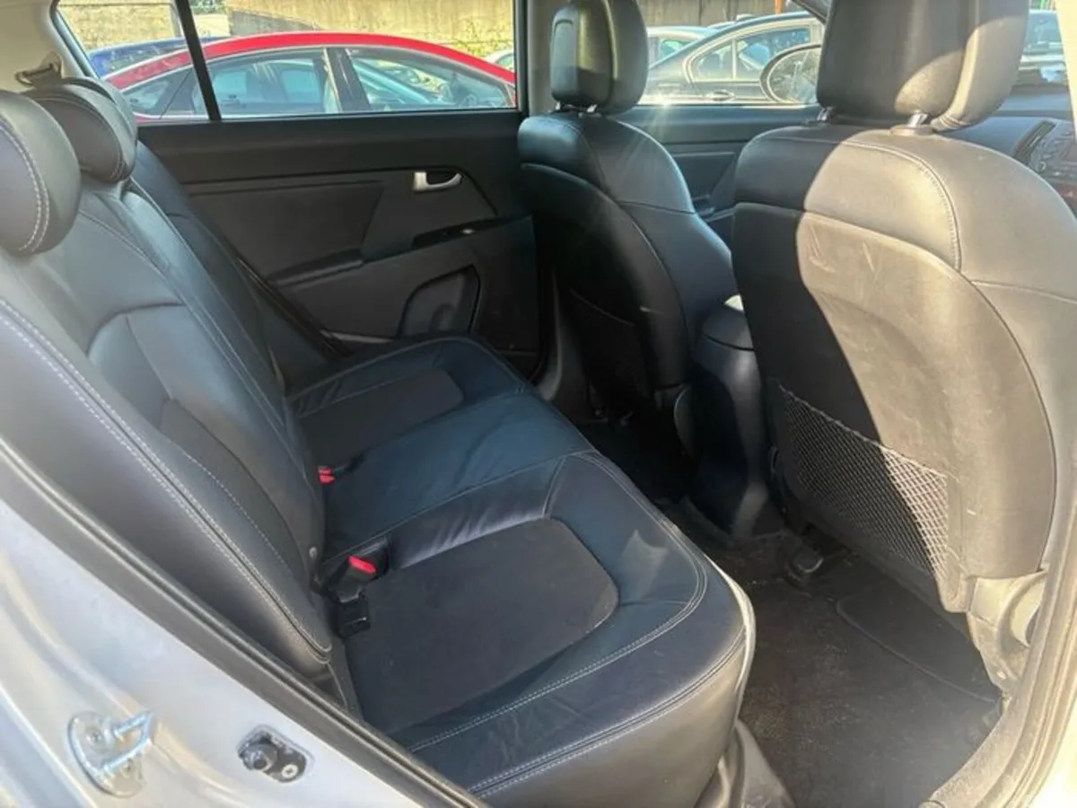 Kia Sportage SUV, Diesel, 2011, Silver