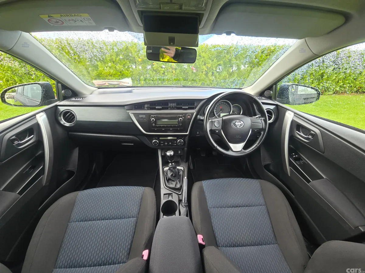 Toyota Auris Hatchback, Diesel, 2014, Black