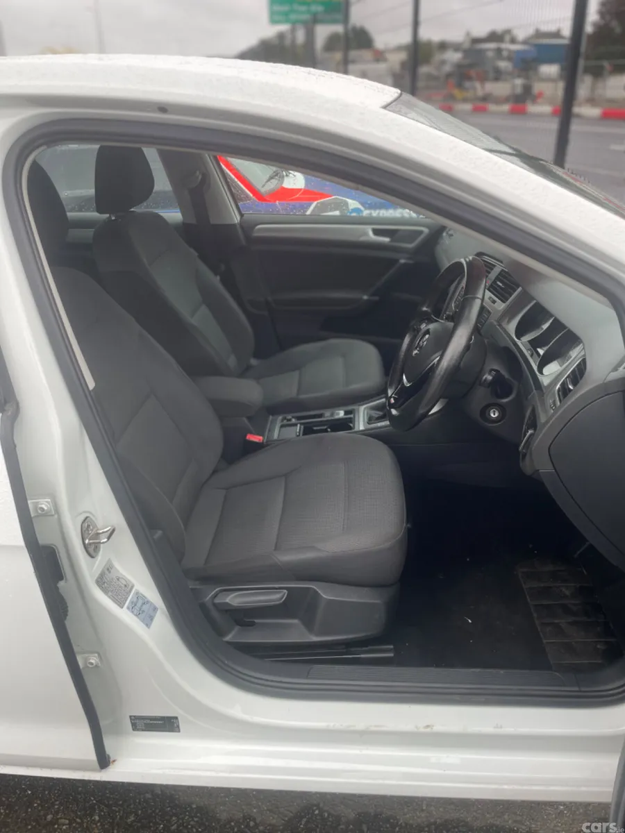 Volkswagen Golf Hatchback, Diesel, 2016, White
