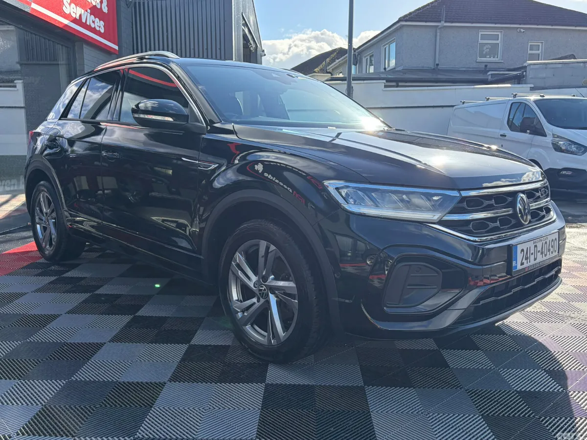 Volkswagen T-Roc SUV, Petrol, 2024, Black
