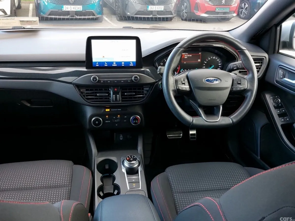 Ford Focus Hatchback, Petrol, 2021, Grey
