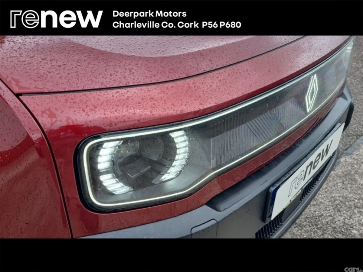 Renault 4 Hatchback, Electric, 2026, Red