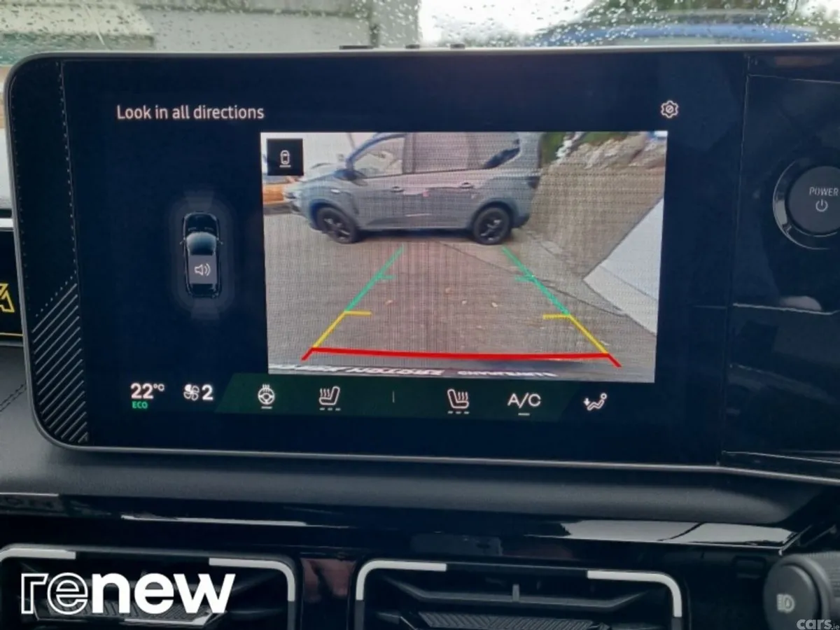 Renault 4 Hatchback, Electric, 2026, Red