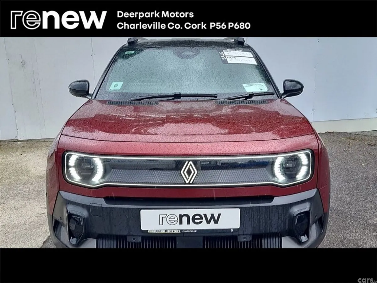 Renault 4 Hatchback, Electric, 2026, Red