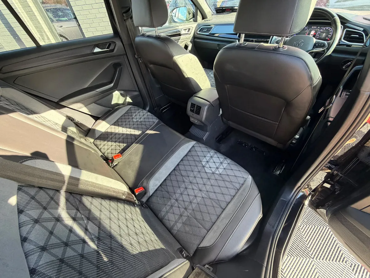 Volkswagen T-Roc SUV, Petrol, 2024, Black