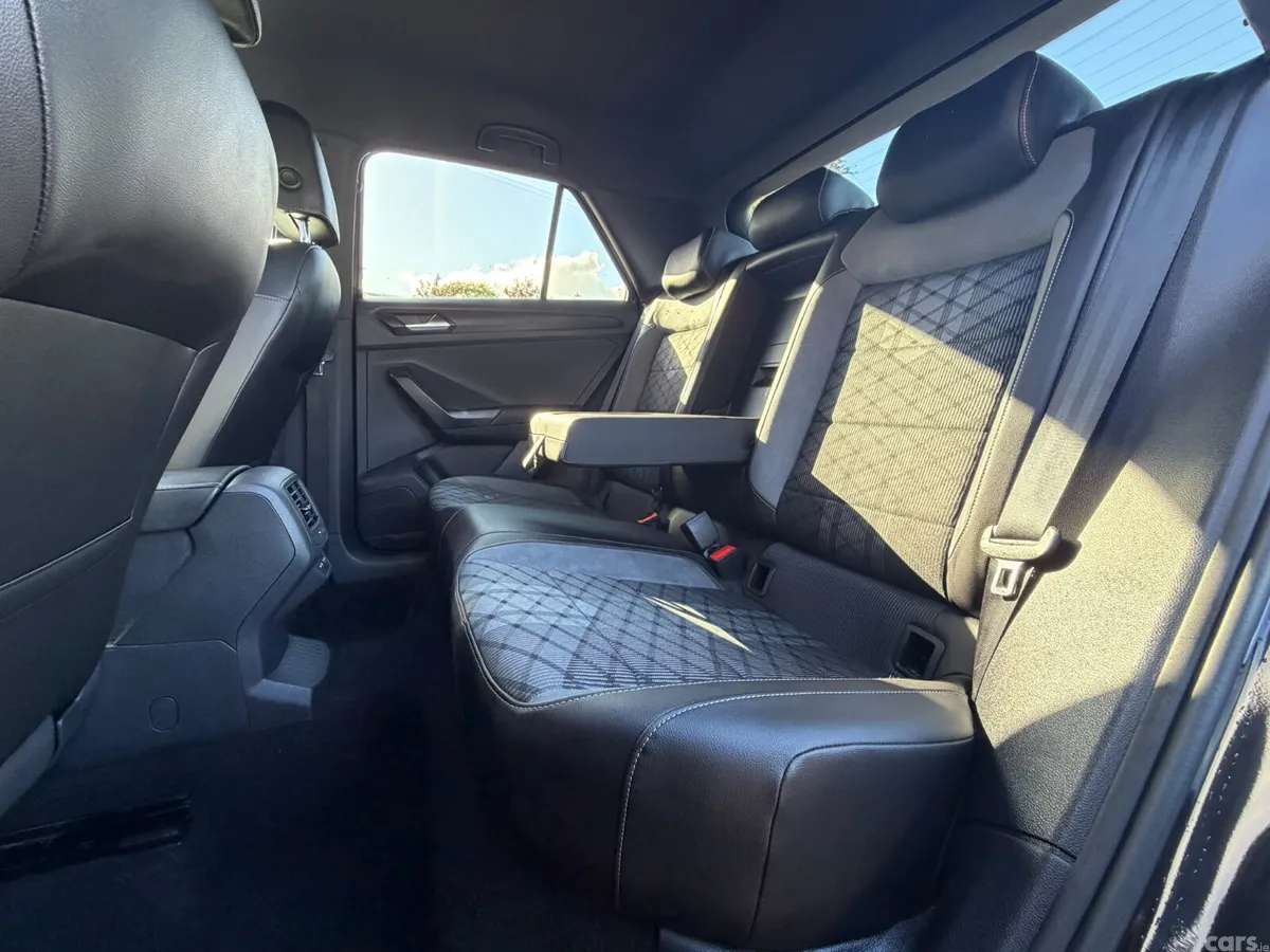 Volkswagen T-Roc SUV, Petrol, 2024, Black