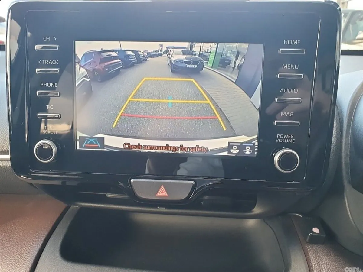 Toyota Yaris Cross SUV, Petrol Hybrid, 2021, White