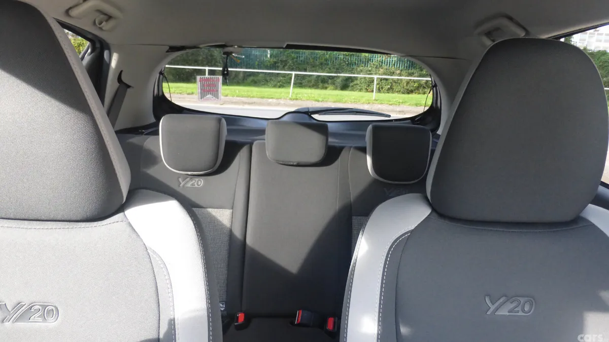 Toyota Yaris MPV, Petrol Hybrid, 2020, Grey