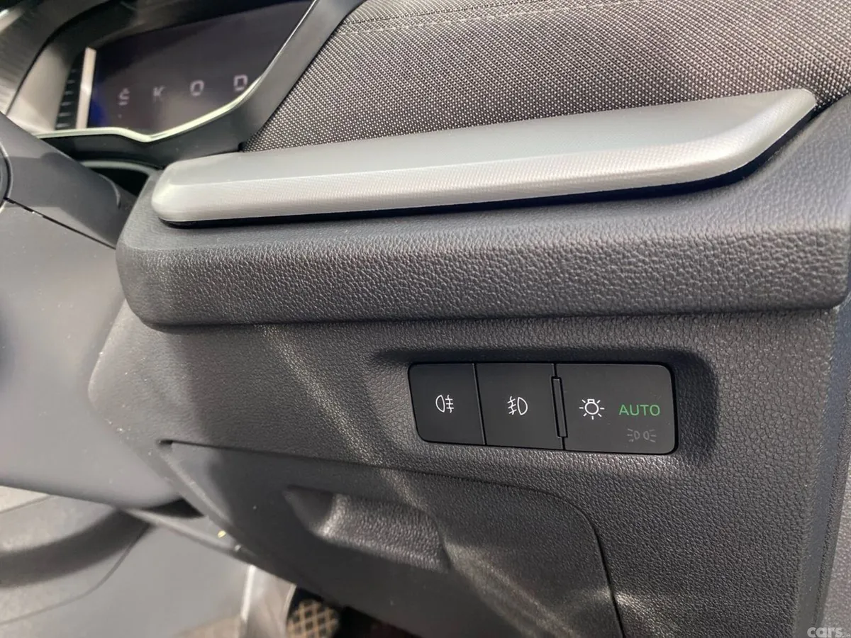 Skoda Octavia Saloon, Diesel, 2021, Blue