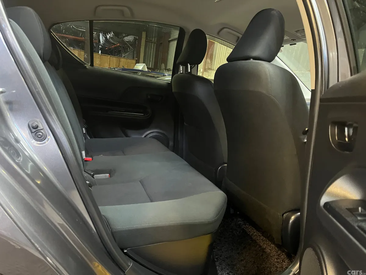 Toyota Aqua Hatchback, Petrol Hybrid, 2015, Grey