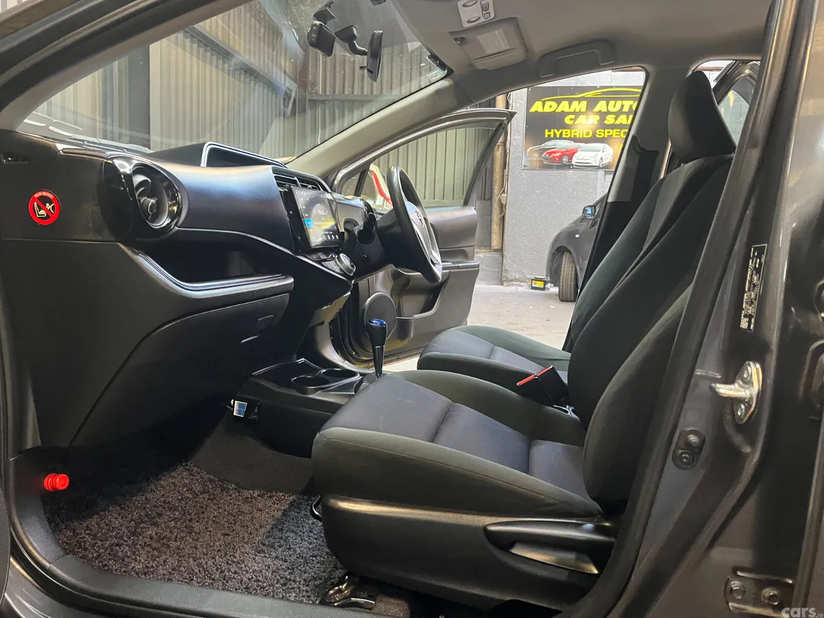 Toyota Aqua Hatchback, Petrol Hybrid, 2015, Grey