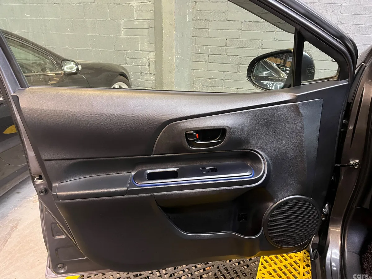 Toyota Aqua Hatchback, Petrol Hybrid, 2015, Grey