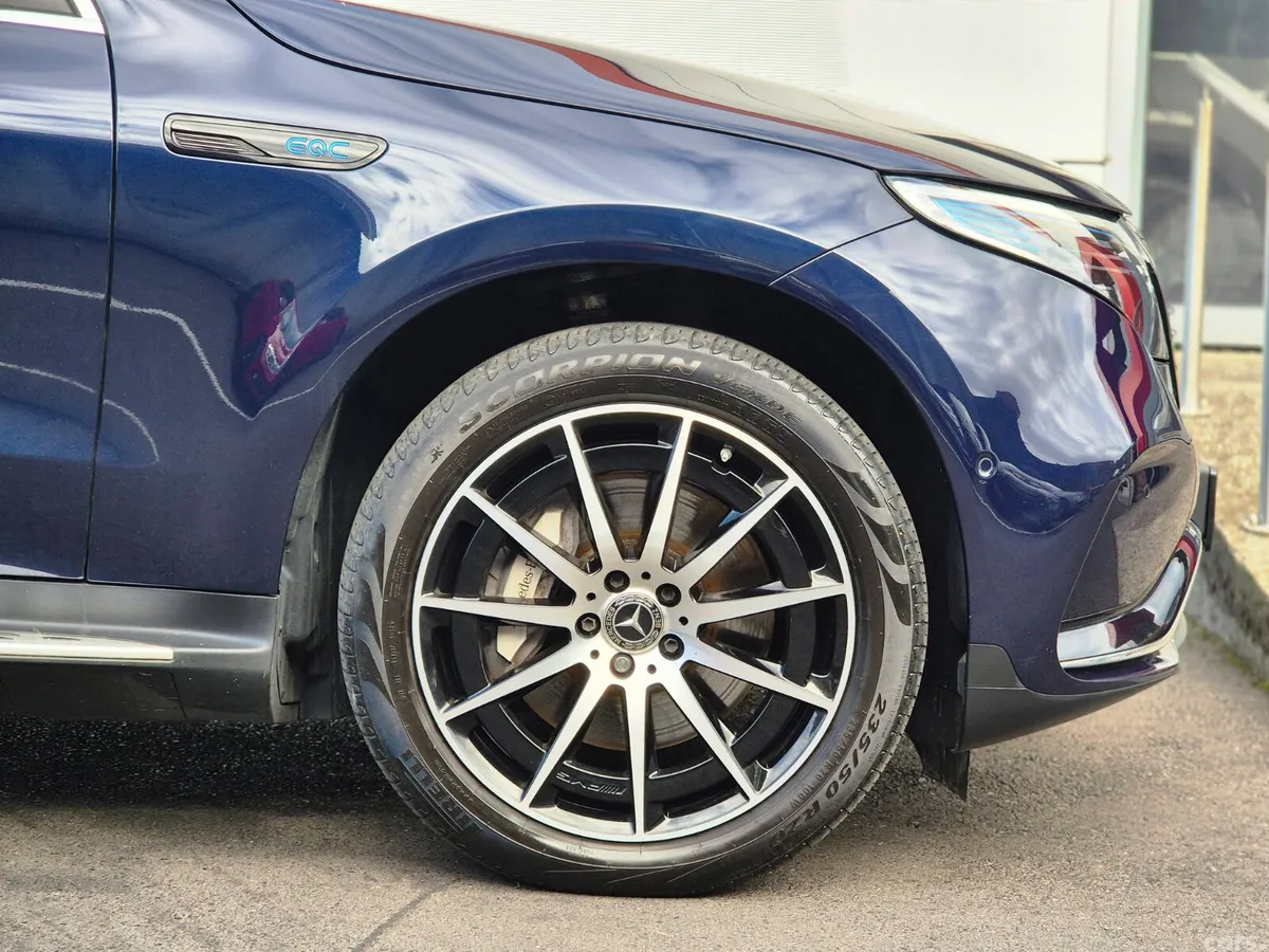 Mercedes-Benz AMG SUV, Electric, 2023, Blue
