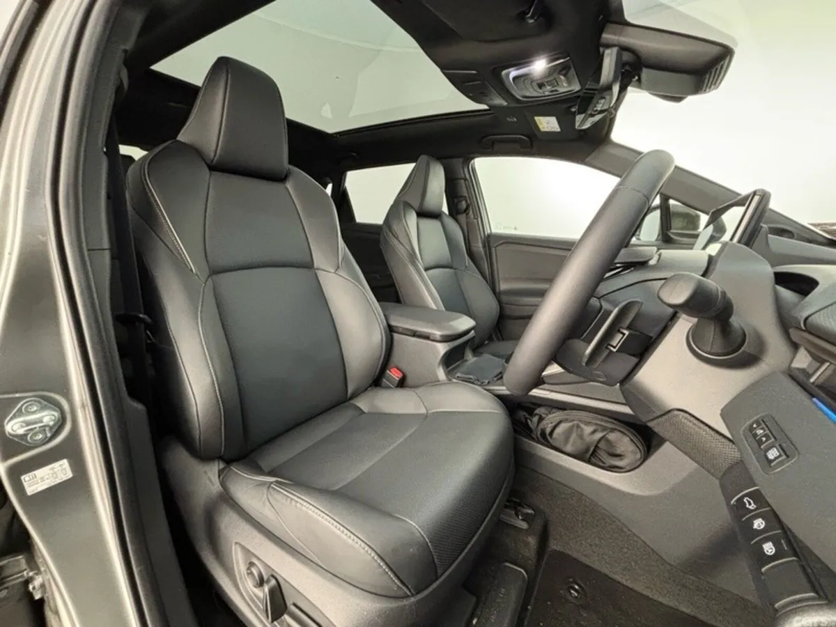 Toyota bZ4X Estate, Electric, 2026, Grey