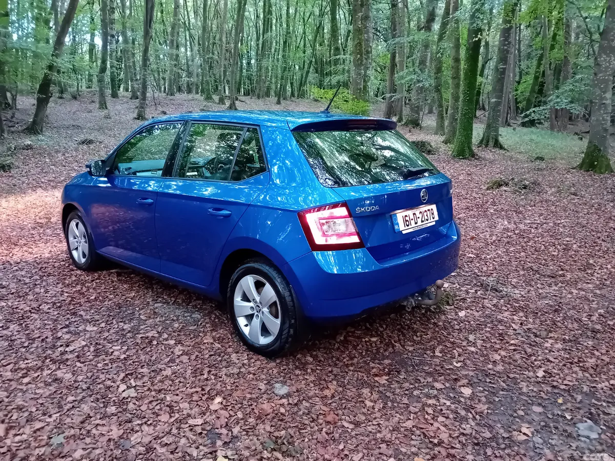 Skoda Fabia Hatchback, Petrol, 2016, Blue
