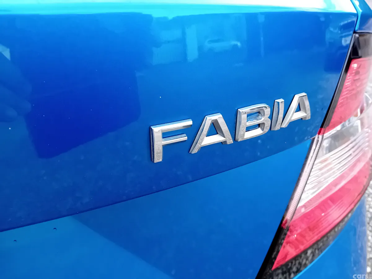 Skoda Fabia Hatchback, Petrol, 2016, Blue