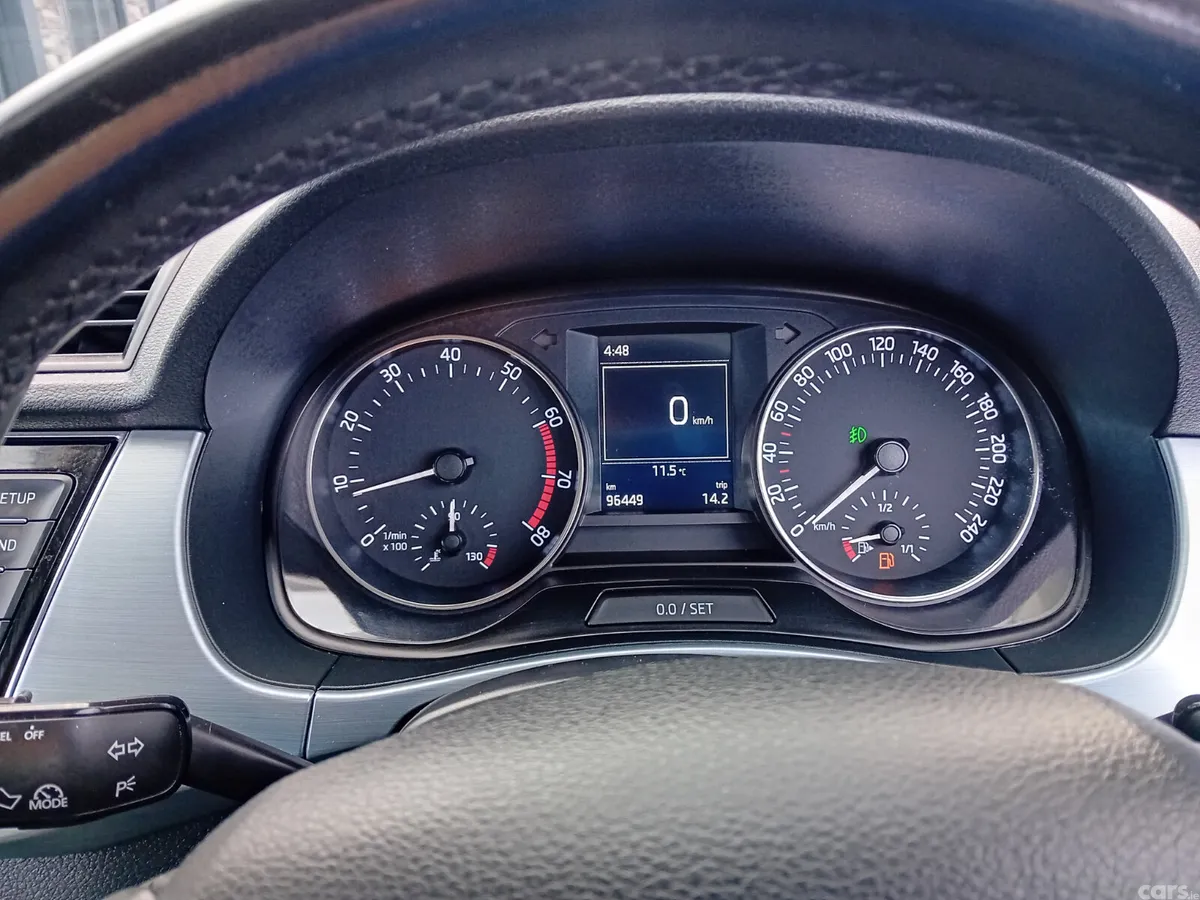 Skoda Fabia Hatchback, Petrol, 2016, Blue
