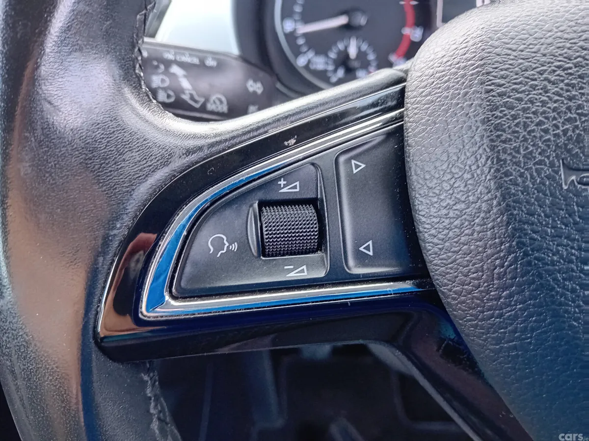 Skoda Fabia Hatchback, Petrol, 2016, Blue