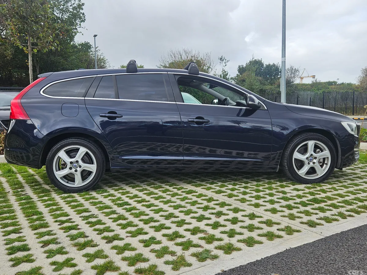 Volvo V60 Estate, Diesel, 2017, Blue