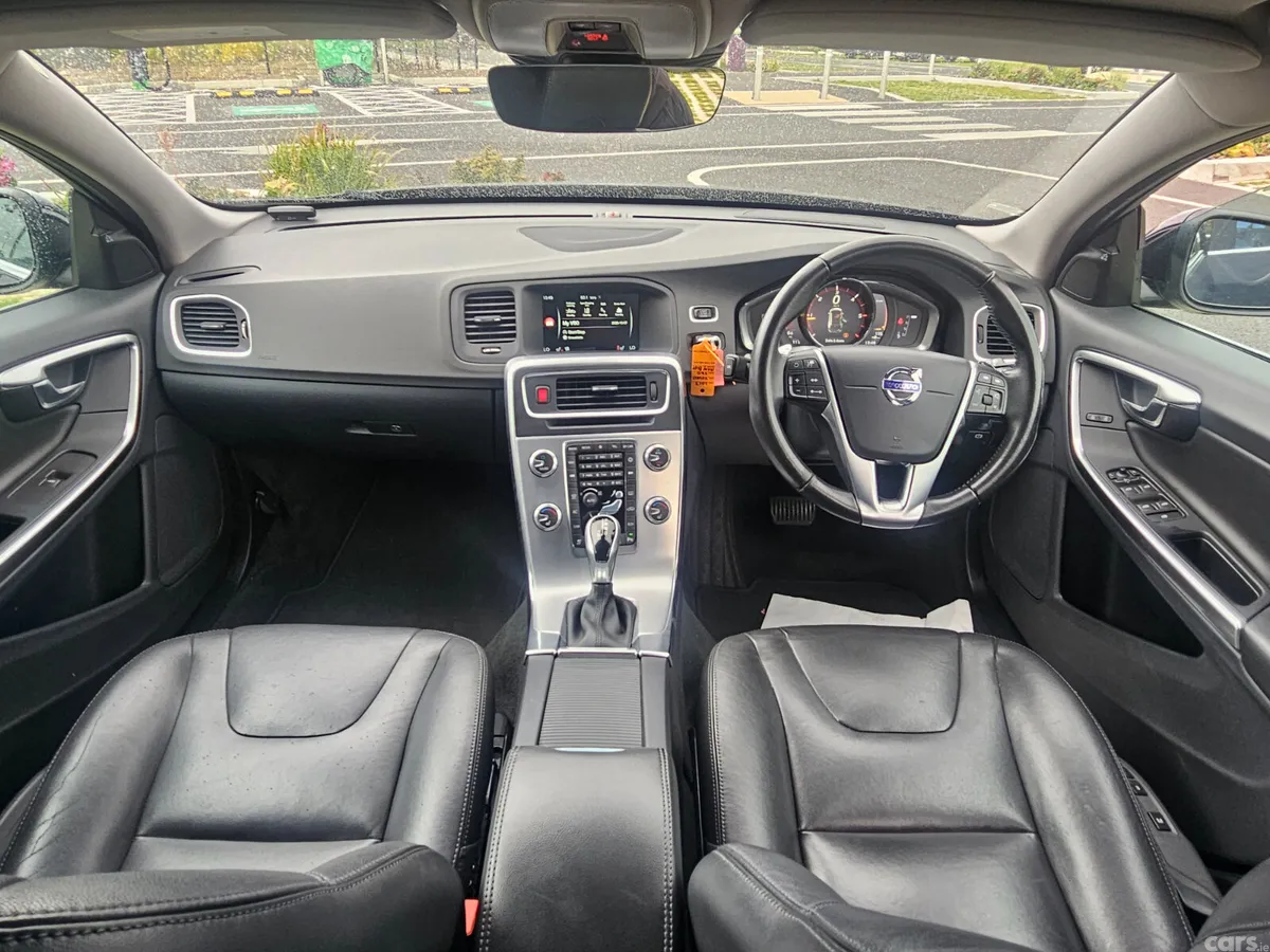 Volvo V60 Estate, Diesel, 2017, Blue