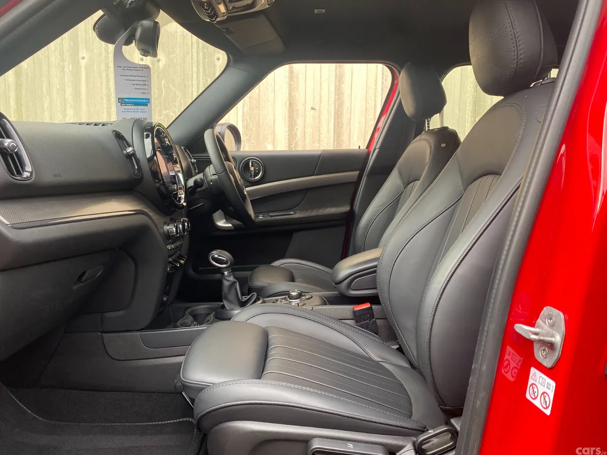 Mini Countryman Hatchback, Petrol Plug-in Hybrid, 2023, Red